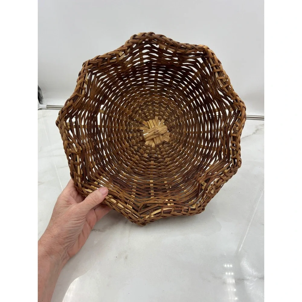 Vintage Scalloped Wicker Basket Handwoven Two Tone Brown Round Decorative Bowl